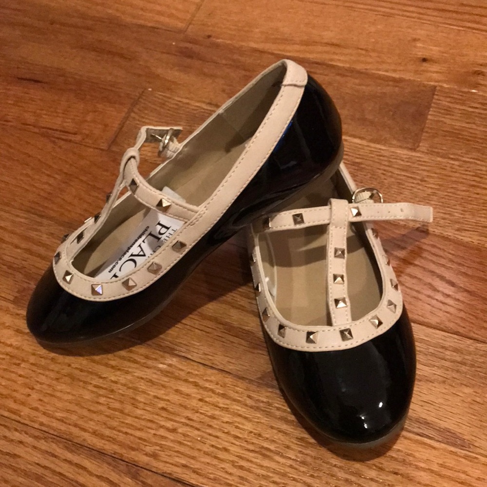 Children’s place toddler shoes sz 11 NWT $20